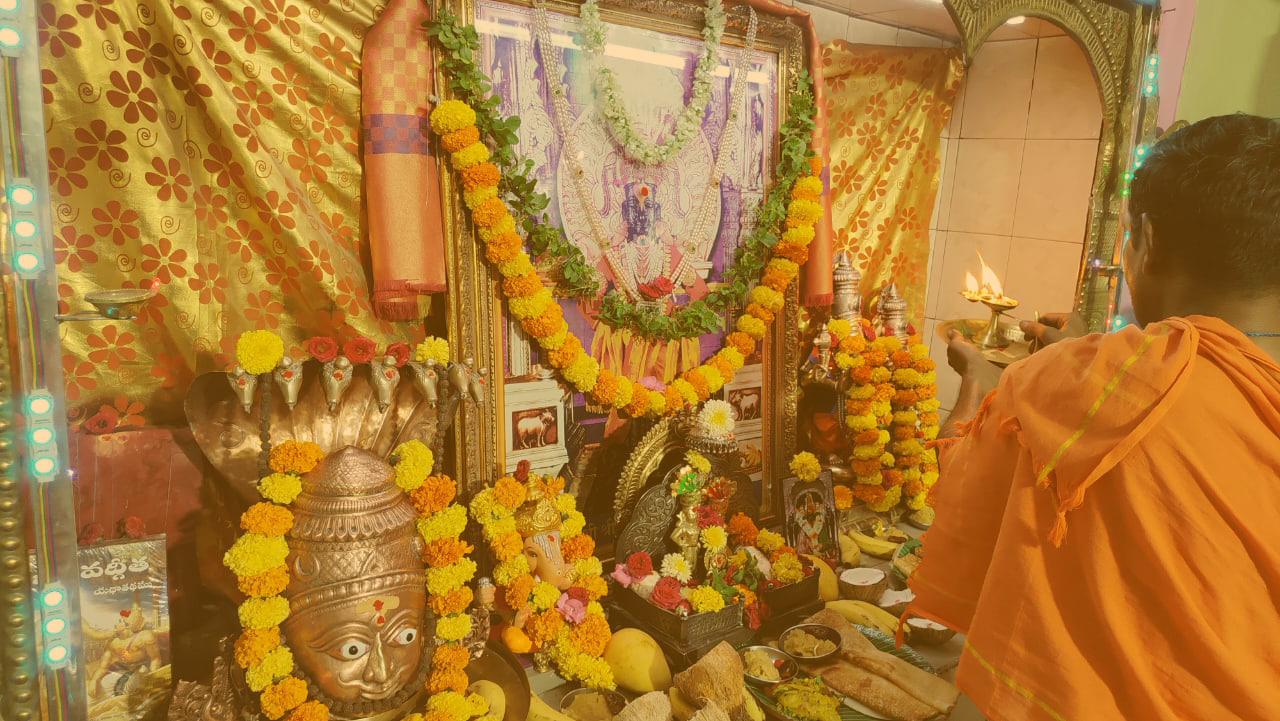 Kakada Arati & Bhajana Seva